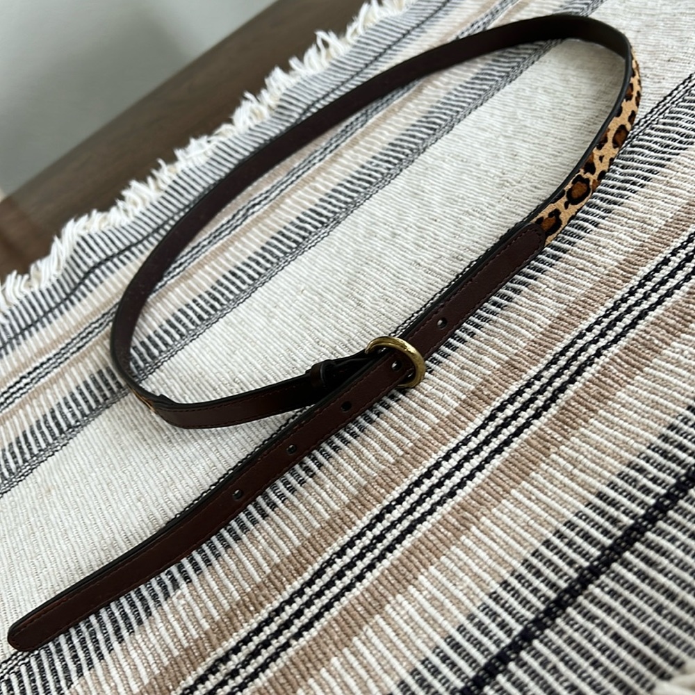 Skinny leopard print belt